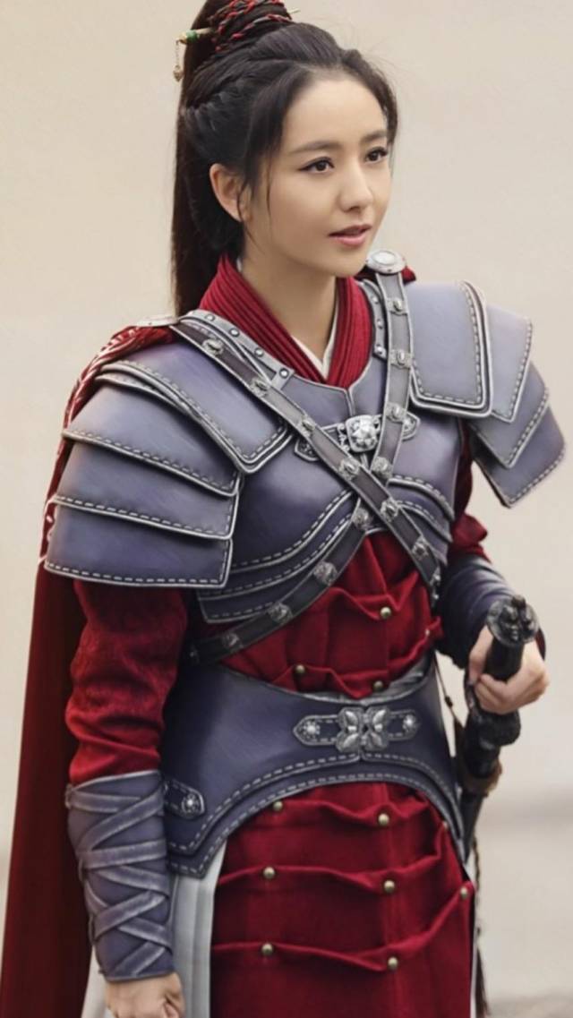古装剧女将军_女明星穿盔甲_女明星穿铠甲