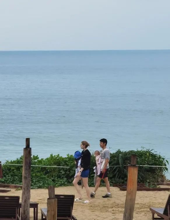 女明星与外国人婚姻失败案例_国际婚姻女明星经历_美国明星黑料大瓜视频,