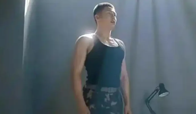 明星无效健身案例_陈伟霆健身尴尬_娱乐圈 健身 明星