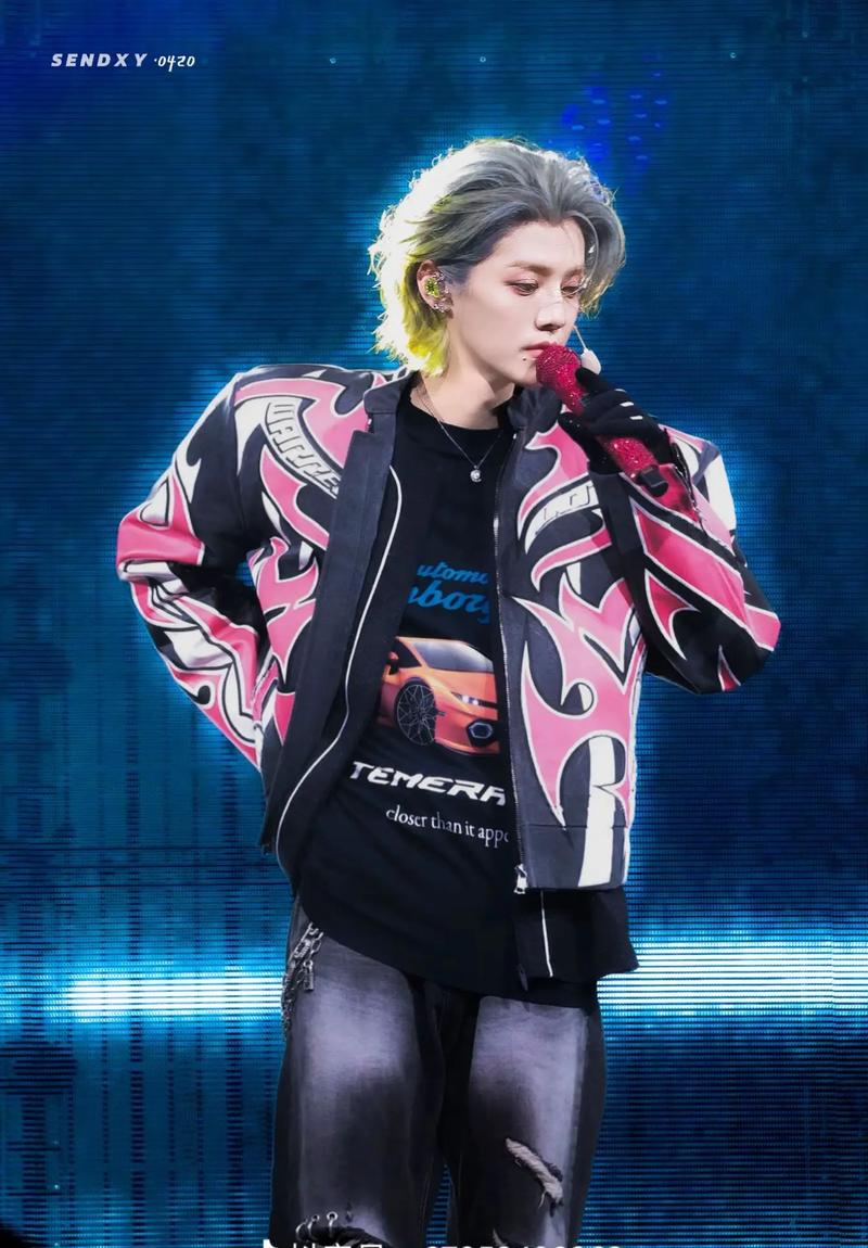 鹿晗娱乐圈同人文_鹿晗Exo娱乐圈小说_鹿晗小说吧现实娱乐圈