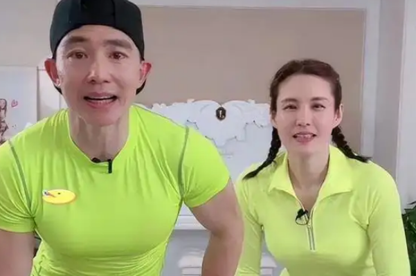 网红老公出轨400人应对_网红抽脂去世事件详情_网红辛巴八卦最新事件-