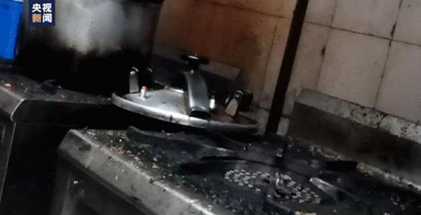 幽灵外卖被严管！尸油降电影在线观看，AI特效真假难辨